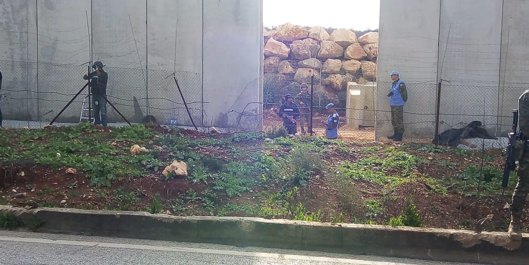 قوات العدو ازالت الشريط الشائك في كفركلا