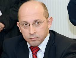 فوز النائب الان عون بالتزكية