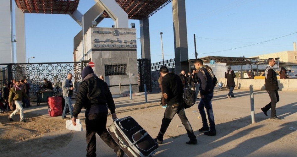 قافلة مساعدات جديدة تعبر من مصر الى قطاع غزة عبر رفح