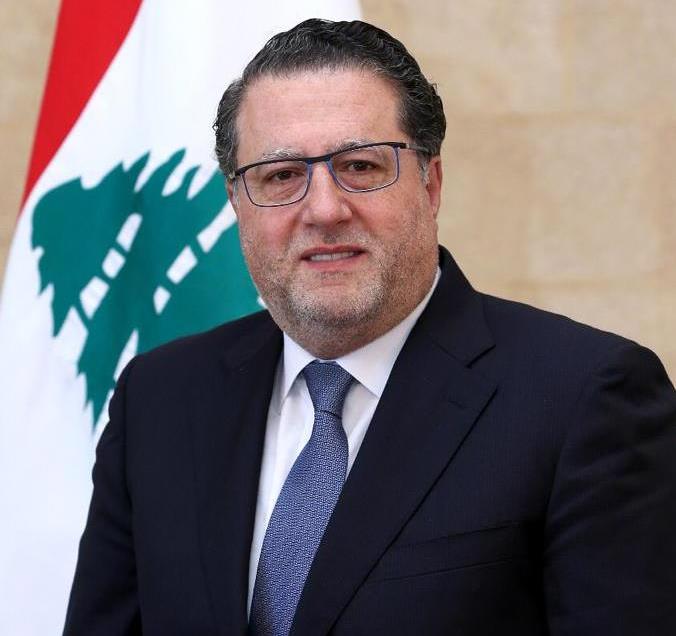 مؤتمر صحافي لوزير الاتصالات ظهر اليوم