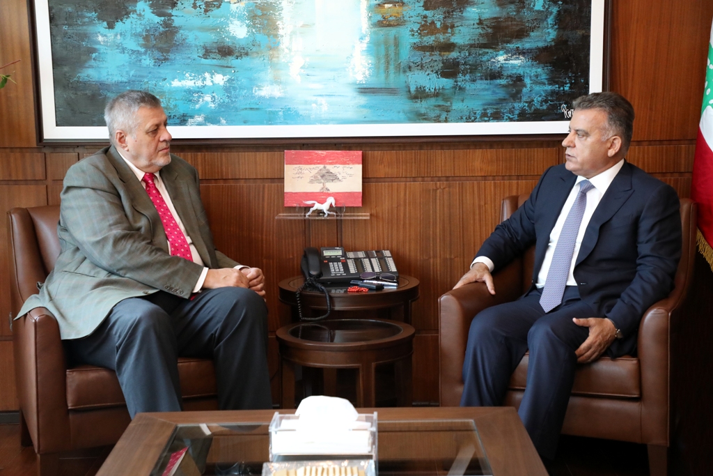 اللواء  إبراهيم عرض الأوضاع مع كوبيتش ونصري خوري