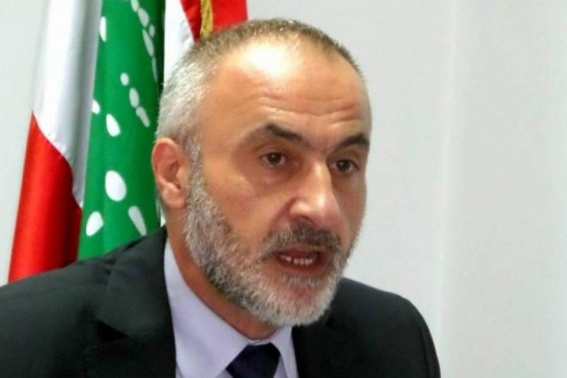 عبود: المدارس ينبغي ان تكون من القطاعات الاخيرة التي يمكن ان تستعيد عملها