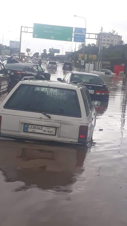 مباشرة التحقيقات في فيضانات خلدة والناعمة