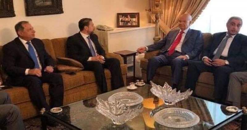 اللقاء التشاوري: لإعطاء حكومة دياب فرصة للعمل