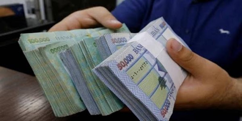 كميات من العملة الوطنية وصلت عبر المطار