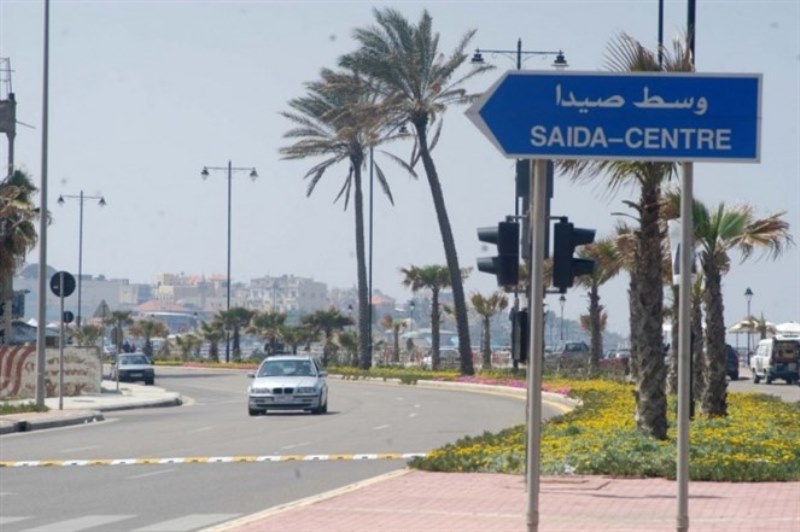 مجهولون أحرقوا سيارات في صيدا فجرا