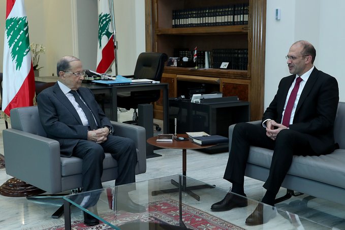 الرئيس عون اطلع من وزير الصحة على اخر معطيات فيروس كورونا