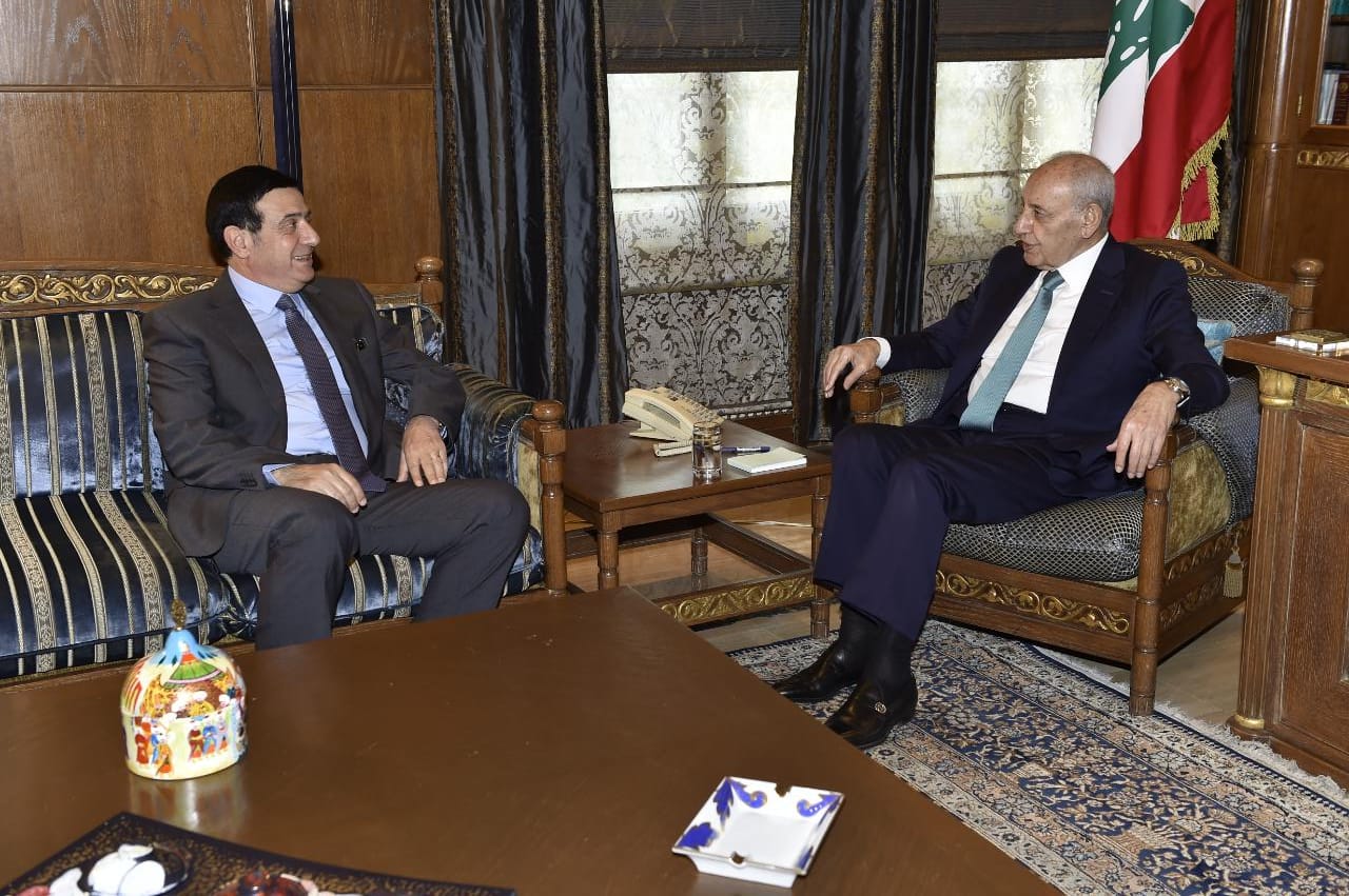 الرئيس بري عرض للاوضاع مع يمين ونجار.