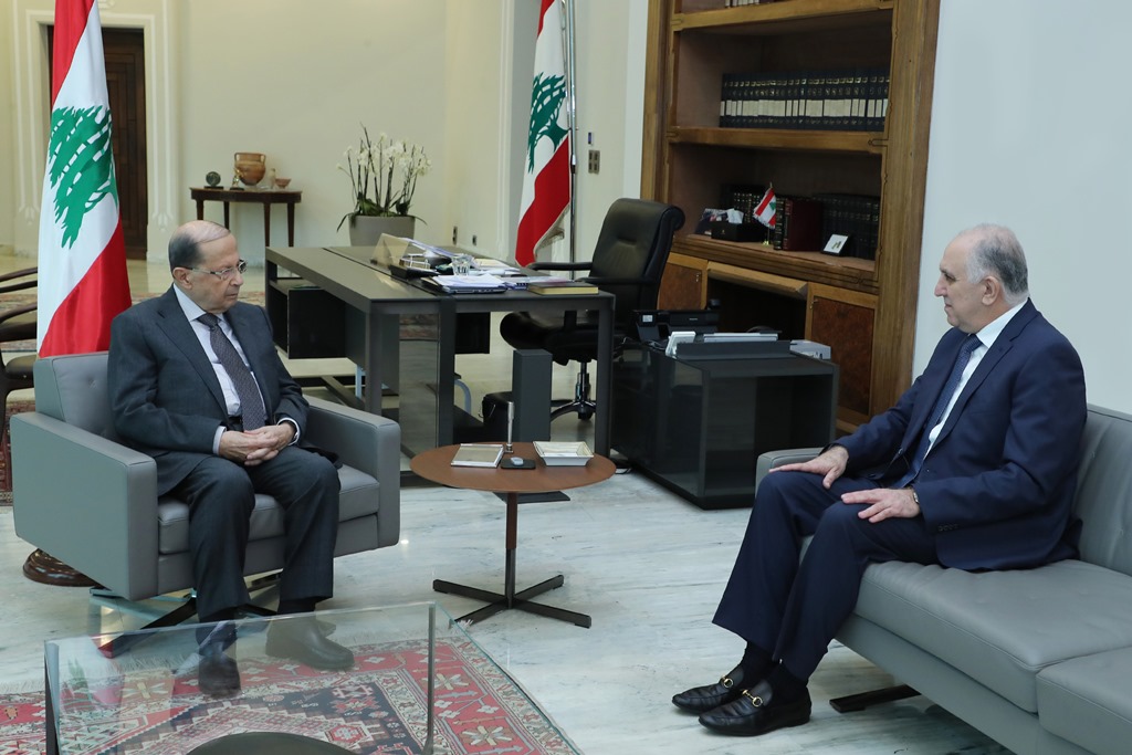 الرئيس عون عرض مع فهمي للاوضاع الامنية والسجون