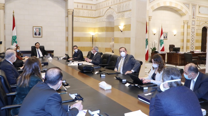 انتهاء جلسة مجلس الوزراء في السرايا