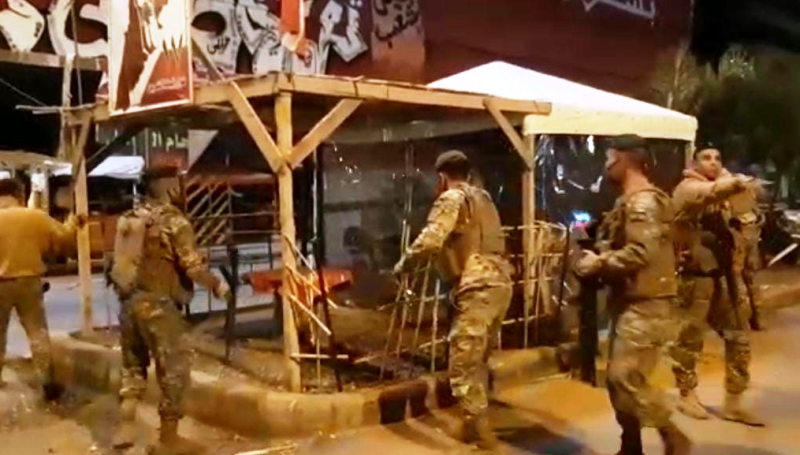 الجيش أعاد فتح ساحة النور في طرابلس