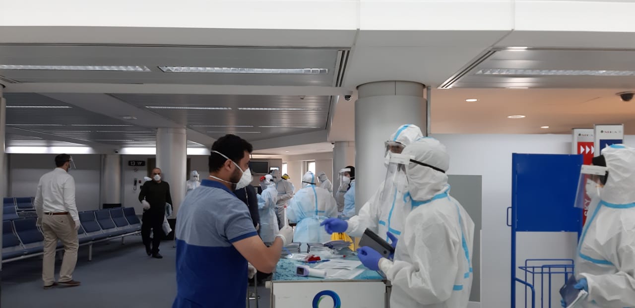 اللبنانيون العائدون من أبو ظبي خضعوا للفحوصات الطبية