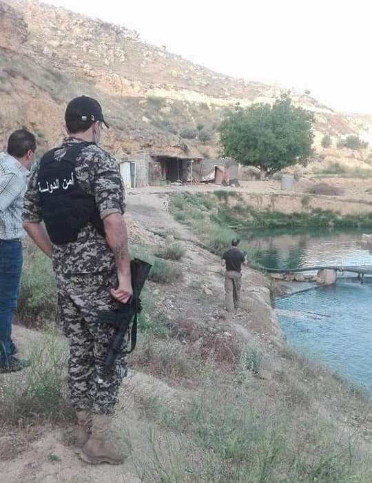 ضبط كمية من مخلفات الدجاج في العاصي