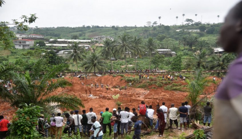ارتفاع حصيلة قتلى انهيار أرضي في أبيدجان إلى 16 قتيلا