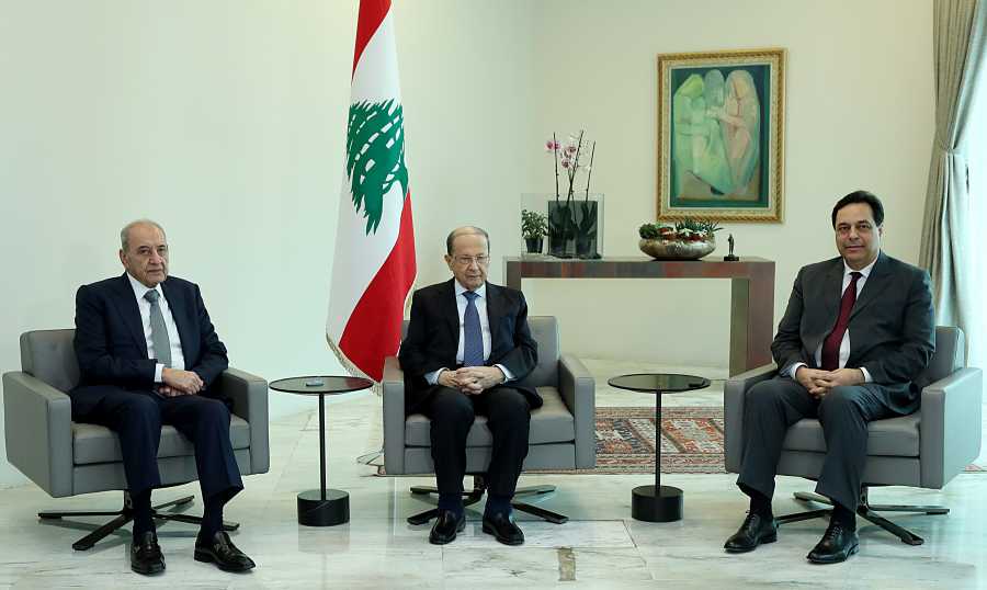 اجتماع رئاسي ثلاثي قبيل جلسة مجلس الوزراء الاستثنائية بعد الظهر