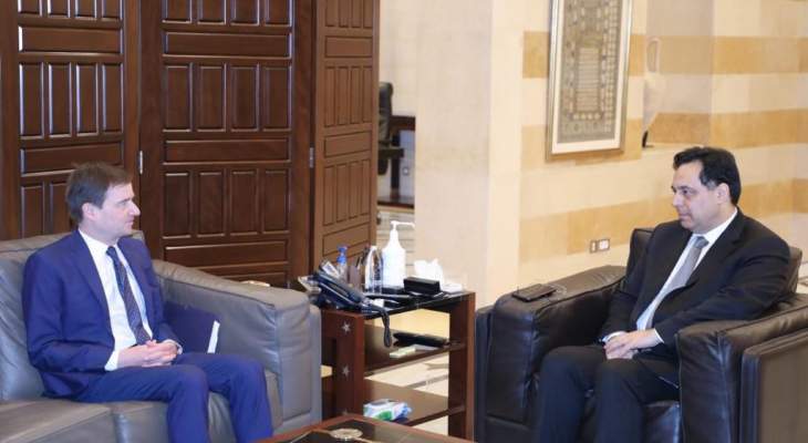 دياب استعرض مع هيل حجم الخسائر الناتجة عن انفجار المرفا