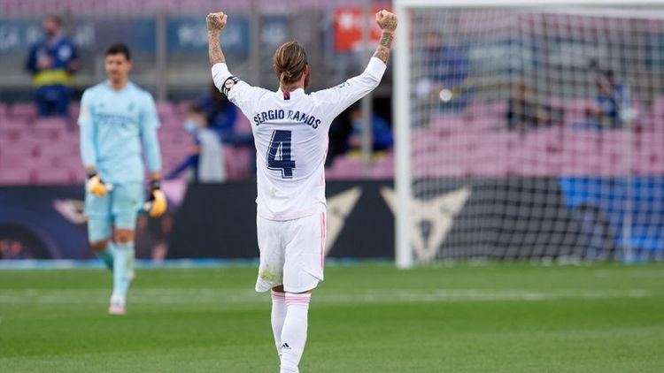 قمة إسبانيا ريال يفوز وبرشلونة يعترض : الVAR لا يعمل إلا ضدنا .