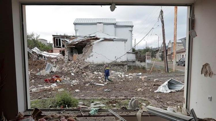 باكو ويريفان تتفقان على وقف إطلاق النار في قره باغ