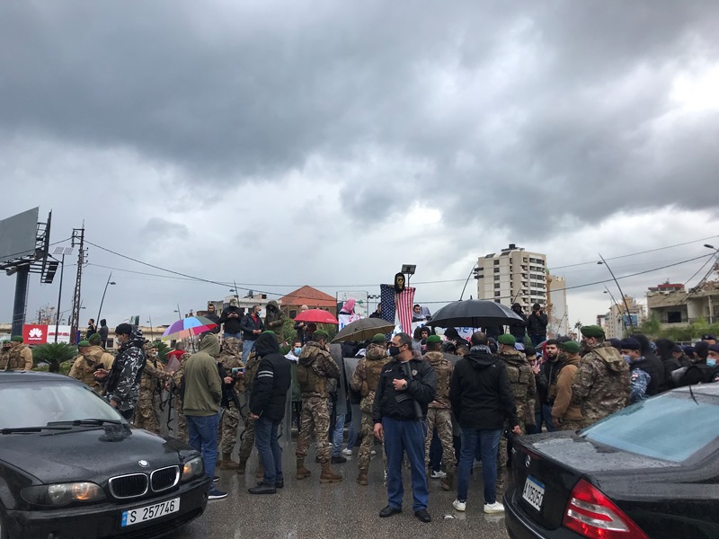 اعتصام امام بلدية صيدا احتجاجا على زيارة السفيرة الاميركية