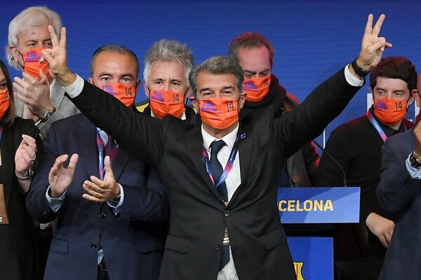 البطولات الوطنية الأوروبية في كرة القدم : إنكلترا , مانشستر يونايتد يكسر سلسلة انتصارات مانشستر سيتي . إسبانيا , قمة مدريد تنتهي بالتعادل , و لابورتا رئيساً لبرشلونة . ألمانيا , بايرن يحسم القمة مع دورتموند .