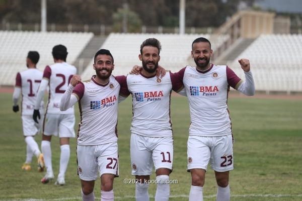 الدوري اللبناني لكرة القدم :اللقب بين الأنصار والنجمة , شباب الغازية يلحق بالسلام زغرتا إلى الدرجة الثانية .