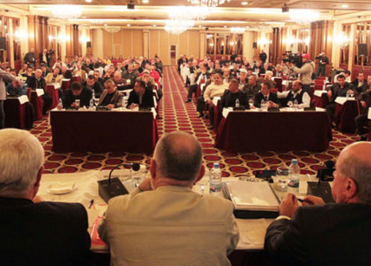 إقفال باب الترشيحات في انتخابات الإتحاد اللبناني لكرة القدم , ومدرّب النجمة السابق موسى حجيج ءاخر المرشحين .