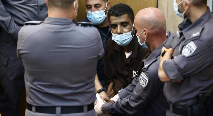 هيئة شؤون الأسرى: زكريا الزبيدي تعرض للضرب والتنكيل خلال عملية اعتقاله وأُصيب بكسور بفكه وأضلاعه