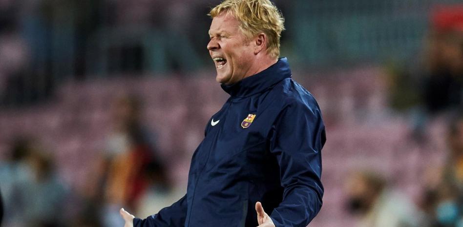 بعد العروض المخيّبة وتوتر العلاقة مع الرئيس لابورتا , ساعات معدودة للهولندي رونالد كومان في تدريب برشلونة , وتشافي المرشح الأبرز لخلافته .