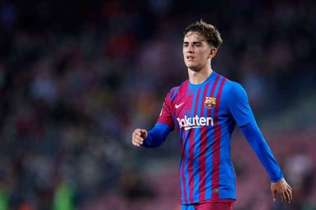 نجم برشلونة الصاعد غافي تحت أنظار تشلسي بطل أوروبا .