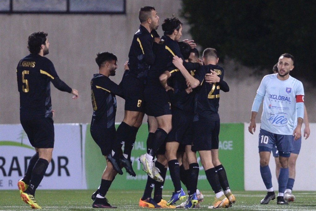 الدوري اللبناني لكرة القدم : العهد يُحرز بطولة المرحلة الأولى ويُعزّز صفوفه تحضيراً للدورة السداسية . إفريقيا , منتخب الجزائر تحت خطر الخروج من بطولة كأس الأمم . إسبانيا , ريال مدريد يثأر من أتليتيكو بلباو ويُحرز كأس السوبر .