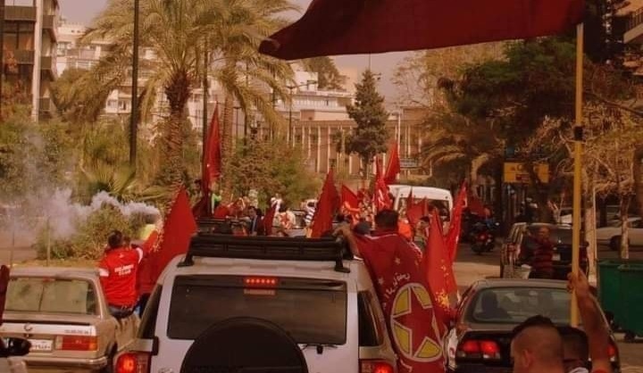 الدوري اللبناني لكرة القدم يشتعل , خارج الملاعب . مسيرات لجمهور النّجمة , وردود بعد التعرّض لرئيس نادي العهد تميم سليمان .