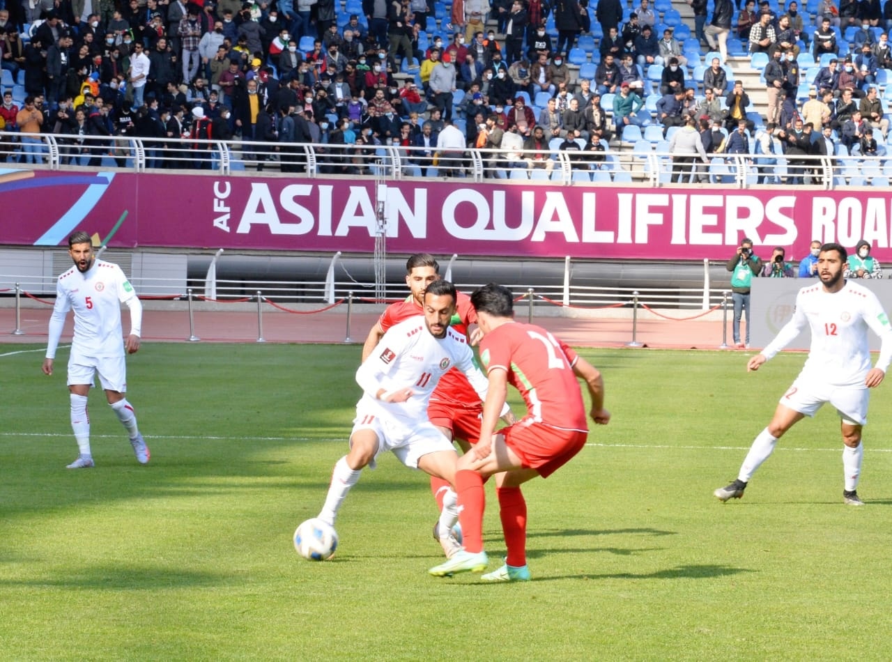 ختام التصفيات الآسيوية لمونديال قطر 2022 : الإمارات تنتقل إلى الملحق لمواجهة أستراليا , ولبنان يسقط أمام إيران ويتراجع إلى المركز الأخير .