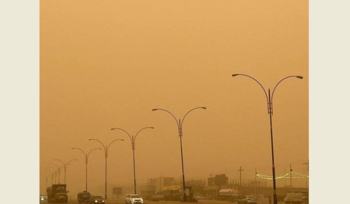 800 حال اختناق في الانبار والنجف بسبب العاصفة الترابية