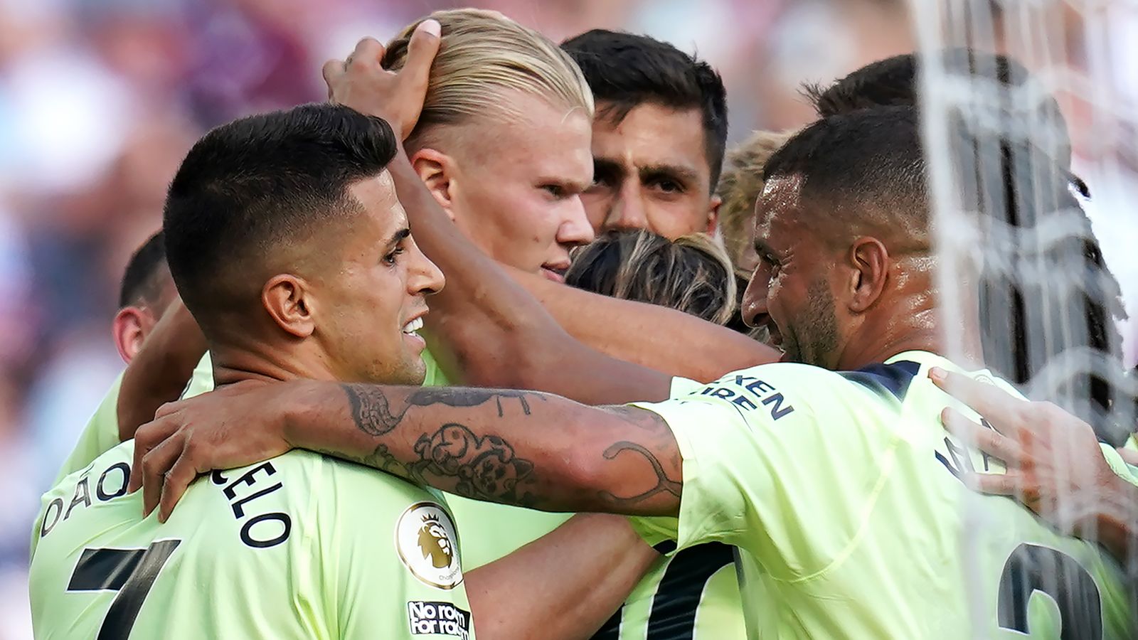 البطولات الوطنية الأوروبية في كرة القدم : هالاند ينجح في أوّل اختبار له مع مانشستر سيتي .