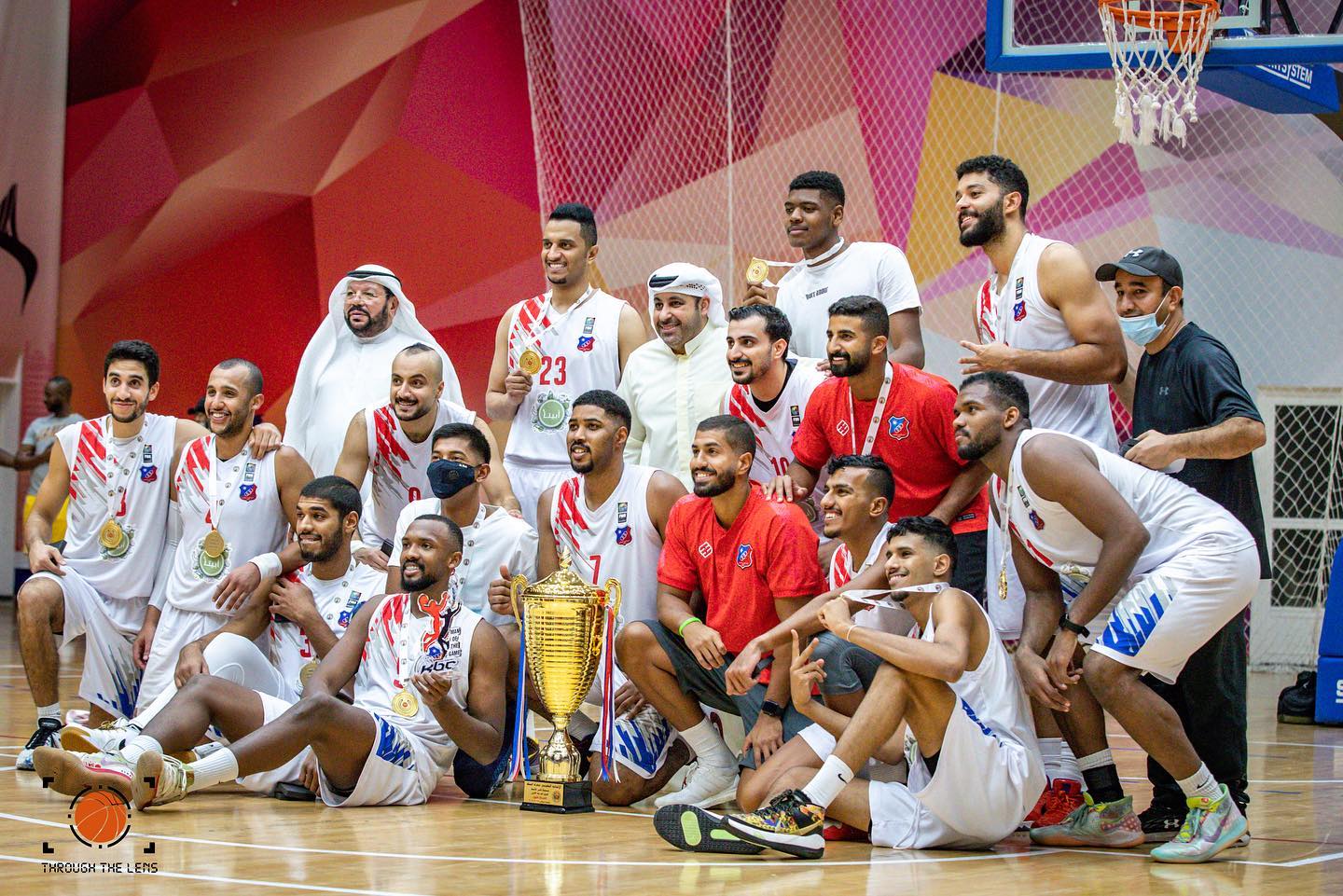 بطولة الأندية العربية في كرة السلة : الكويت الكويتي بطلاً للدورة ال 34 بفوزه على الأهلي المصري .