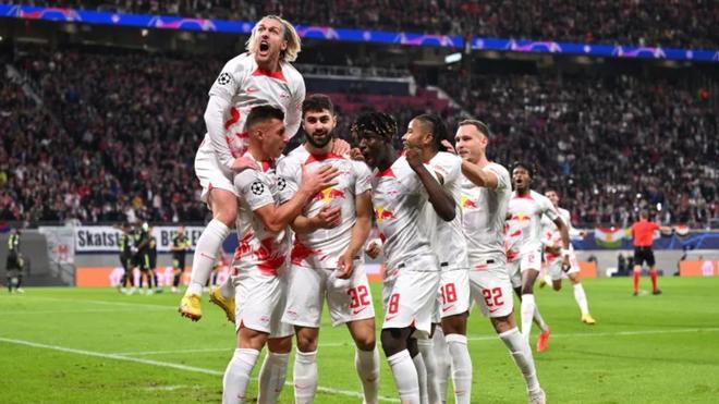 دوري أبطال أوروبا في كرة القدم , المرحلة الخامسة : صعود فرق تشلسي , دورتموند , باري سان جيرمان وبنفيكا , سقوط أوّل لريال مدريد وخروج يوفنتوس .