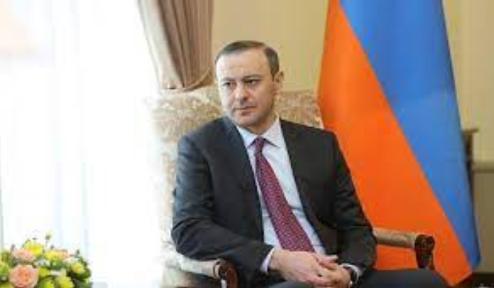 مجلس الأمن الأرمني: يريفان وباكو توصلتا إلى اتفاق بشأن إقامة العلاقات الدبلوماسية