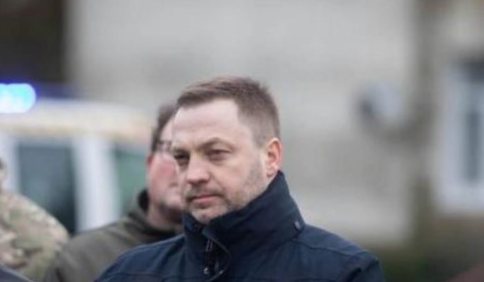 مقتل وزير الداخلية الأوكراني ونائبه الأول في تحطم مروحية قرب كييف