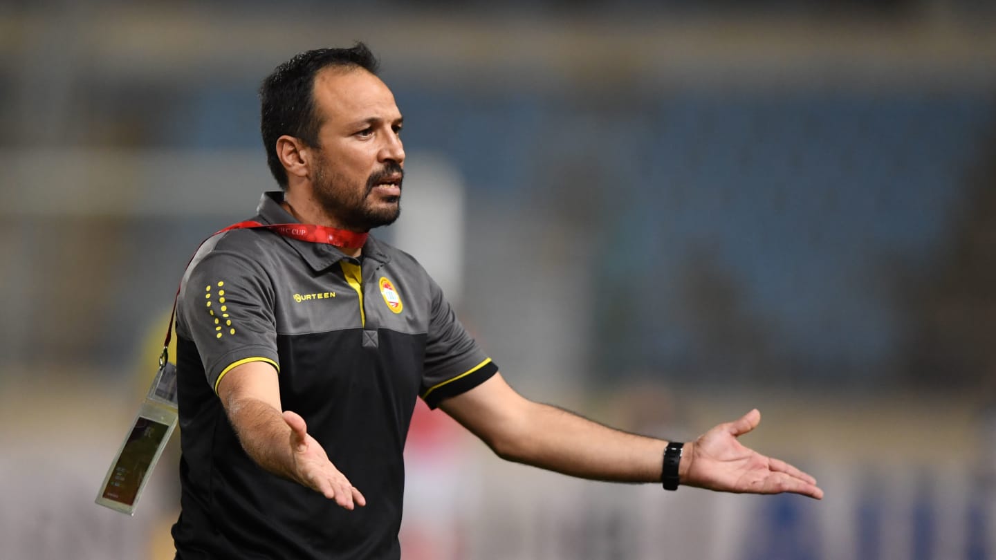 المدرّب باسم مرمر خارج نادي العهد . وموسى حجيج مدرّباً جديداً لنادي الصفاء .