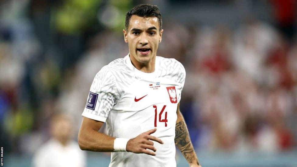 ءاخر أخبار سوق الإنتقالات الأوروبية : الأرسنال يضمّ البولندي كيفيور , وإيفرتون يُقيل لامبارد .