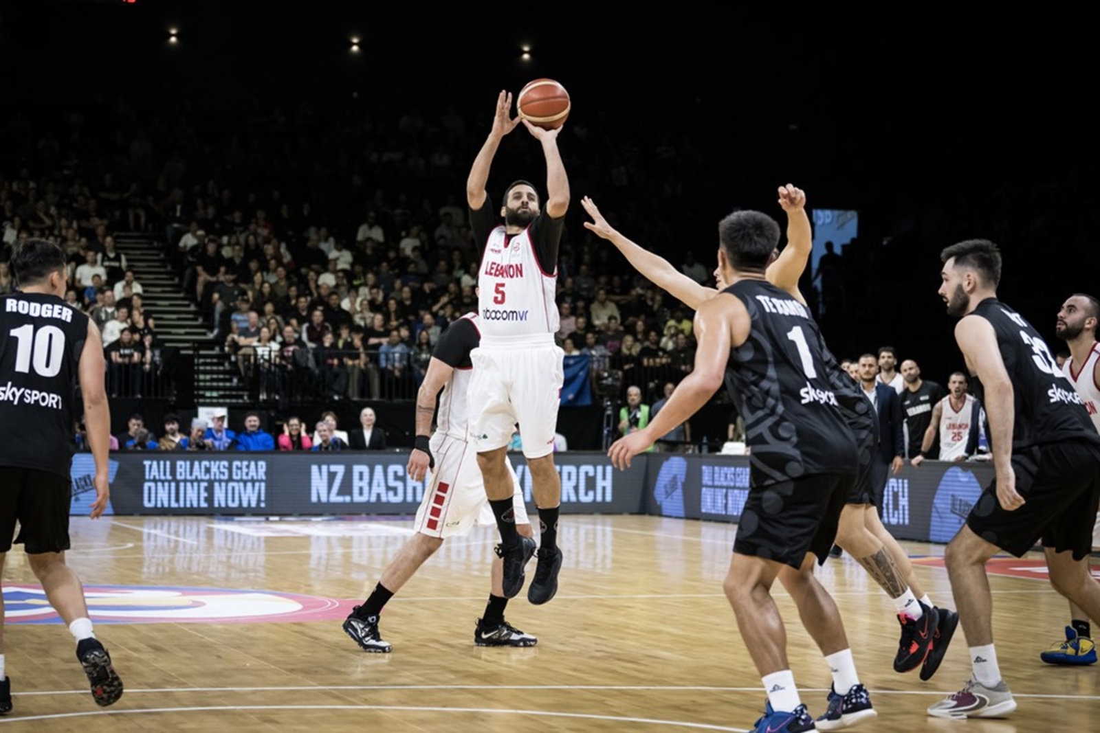 التصفيات الآسيوية لمونديال كرة السلّة 2023 : منتخب لبنان يُنهي مشواره في النافذة الأخيرة بخسارتين أمام الفيليبين ونيوزيلندا .