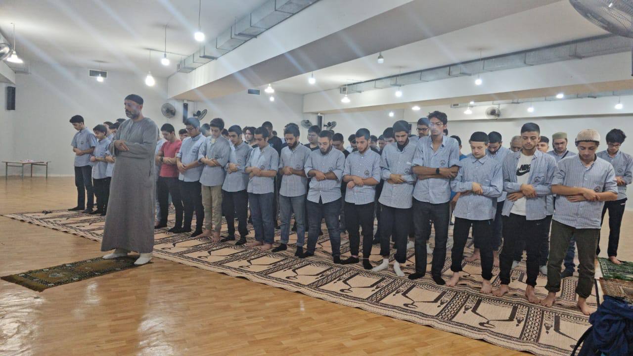 وقفات تضامنية مع فلسطين في مدارس المشاريع
