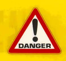 إخلاء مستشفيات غزة.. خطر داهم على حياة المرضى يضربه الاحتلال عرض الحائط