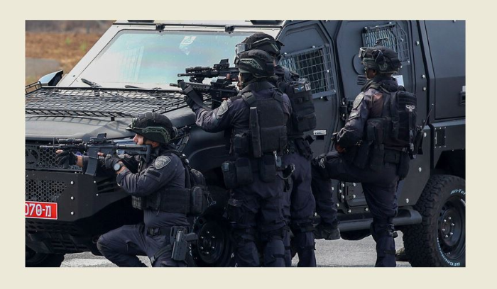 دبابات إسرائيلية على أطراف مدينة غزة تقطع طريق صلاح الدين الواصل بين شمال القطاع وجنوبه