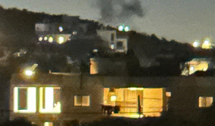 سلسلة غارات معادية على أطراف المناطق الحدودية.