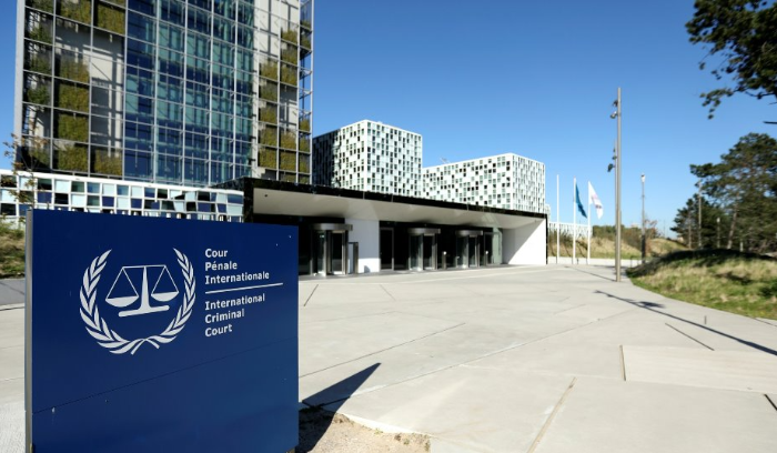 حكومة العدو تمثل أمام المحكمة الدولية في قضية الإبادة الجماعية.