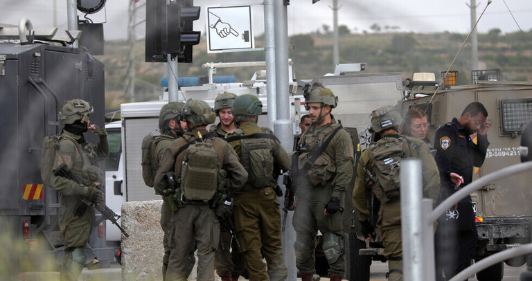 جيش الإحتلال ألقى مناشير تحض جميع سكان مدينة غزة على إخلائها