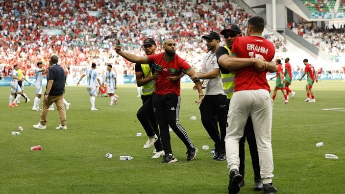أولمبياد باريس 2024 , كرة قدم : فوضى وأعمال شغب , الأرجنتين تتقدم بشكوى إلى الفيفا , بعد الخسارة أمام المغرب .