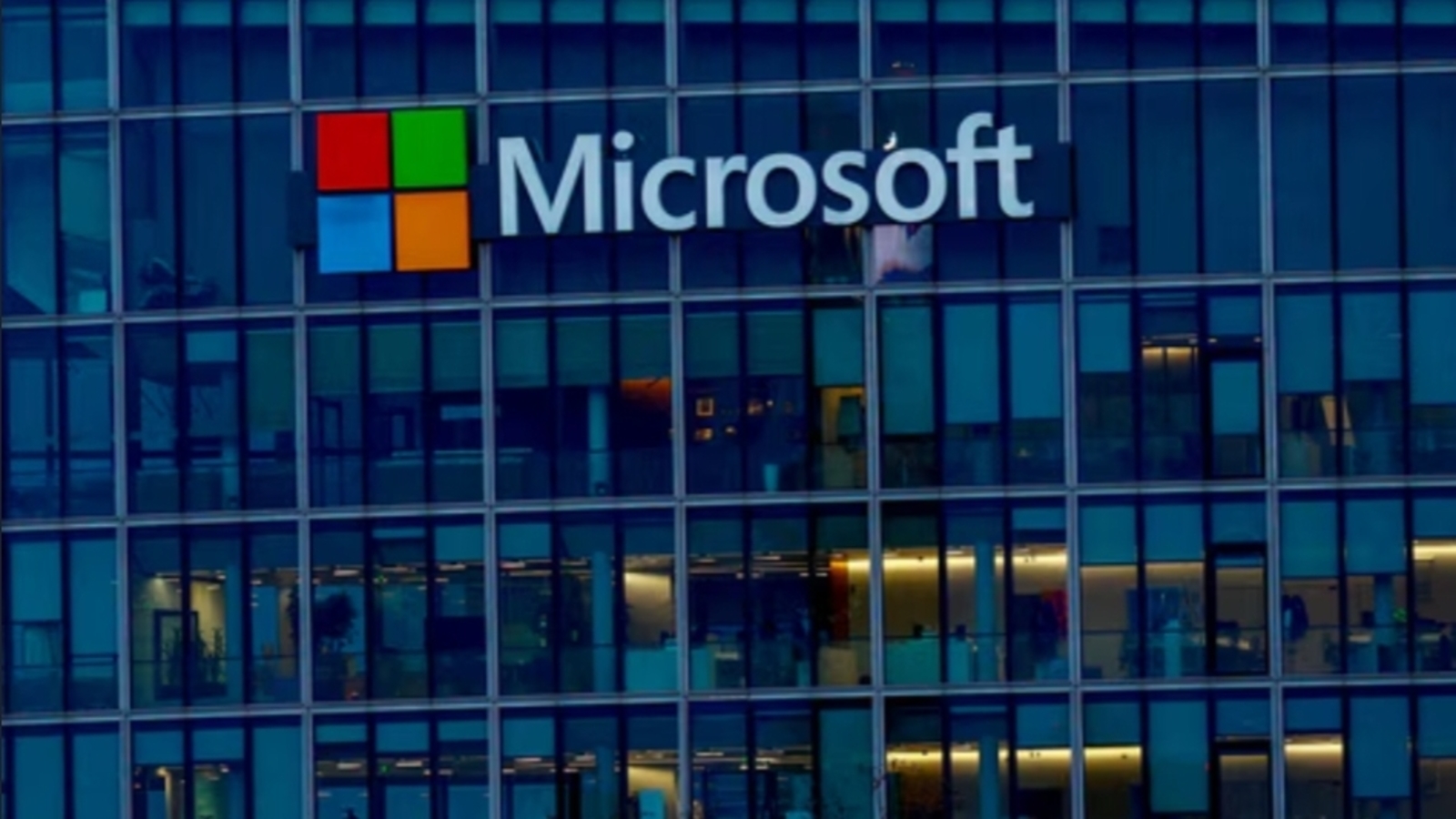 شركة Crowdstrike اصدرت اعتذارا بعد أن تسببت في فوضى عالمية