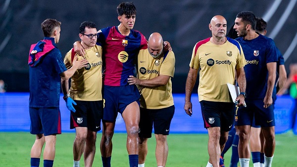 انتصار ممزوج بالألم لبرشلونة بعد إصابة مارك برنال .